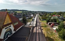 Zmodernizowany przystanek kolejowy Rabka-Zdrój, widok z lotu ptaka, fot. Piotr Hamarnik (2)