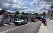 Samochody przejeżdzają pod nowym tunelem pod torami w Sulejówku, fot. Anna Znajewska-Pawluk