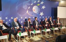 Uczestnicy Forum Ekonomicznego w Karpaczu podczas panelu. Autor Gabriela Juszczuk