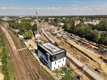 Przebudowa stacji Gliwice Łabędy z lotu ptaka, maszyny na torach, fot. Krzysztof Ścigała Polskie Linie Kolejowe 4