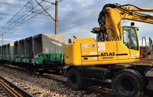 Dostawa prefabrykowanych elementów przepustów żelbetowych - szlak Chmielów - Ocice, fot. Paweł Babiarz