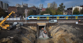 Kadr z filmu: Śląskie na nowych torach: zmieniamy kolej w regionie