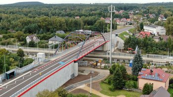 Nowy wiadukt w Jaworznie Ciężkowicach nad linią kolejową Katowice - Kraków, fot. Krzysztof Dzidek