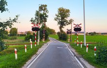 Przejazd kolejowo-drogowy w Dąbrowie Chełmińskiej. Fot. Eugeniusz Kołodyński PLK