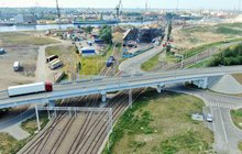 Now wiadukt drogowy z ciężarówką w Gdańsku. fot. Szymon Danielek PKP PLK