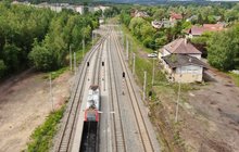Pociąg na torach w Katowicach Kostuchnie, widok z lotu ptaka, fot. Krzysztof Ścigała