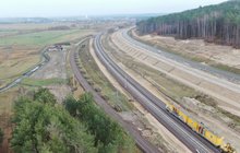 Prace budowlane na linii nr 202 odc. Słupsk - Lębork z lotu ptaka. fot. Damian Strzemkowski PLK