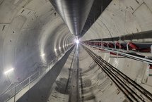 Wnętrze budowanego tunelu na linii kolejowej 104 fot. Piotr Hamarnik (1)