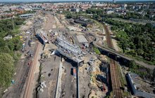 Nowe wiadukty kolejowe, które powstają przy stacji Katowice, widziane z lotu ptaka, fot. Łukasz Hachuła