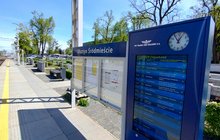 Nowy wyświetlacz na przystanku Olsztyn Śródmieście. fot. Przemysław Zieliński