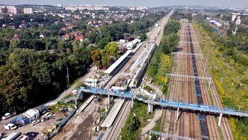 Widok z lotu ptaka na stację kolejową Kraków Bieżanów, fot. Piotr Hamarnik
