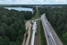 Przystanek Augustów Port pasażerowie wysiadają z pociągu fot Paweł Mieszkowski PKP Polskie Linie Kolejowe SA
