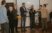 Warsztaty dotyczące bezpieczeństwa na przejazdach kolejowo-drogowych - Słupsk, kolejowi eksperci i dziennikarze, fot. Tomasz Iwański 2