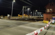 Stacja Lubliniec - widok na zamknięty przejazd kolejowy. fot. Katarzyna Głowacka