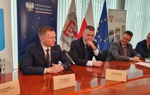 Podpisanie umowy na budowę przystanku Radom Wschodni, wypowiedzi uczestników; fot. Karol Jakubowski PLK SA