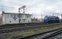 Stacja Sokółka - jedzie pociąg. fot. Tomasz Łotowski PKP Polskie Linie Kolejowe SA