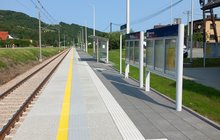 Przystanek Młodów - nowy peron, wiaty,oznakowania i tablice informacyjne, fot. Magdalena Jagła
