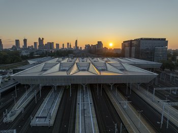 Widok z góry na stację Warszawa Zachodnia, fot. Łukasz Bryłowski PLK SA (1)