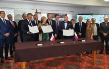 Podpisanie umowy na budowę bezkolizyjnego skrzyżowania w Teresinie_fot. Karol Jakubowski PLK