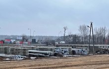 Materiały budowlane na terenie budowy linii Wieliszew-Zegrze fot. Anna Znajewska-Pawluk PLK