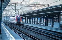 Pociąg na stacji Poznań Główny_fot. Dariusz Bryłkowski