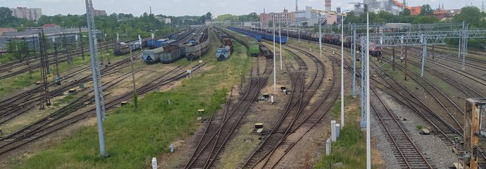 Stacja Częstochowa Towarowa Stacja Częstochowa Towarowa, widok z lotu ptaka na układ torowy w stacji, fot. Andrzej Wróbel