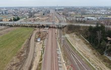 Łapy - widok z drona na przebudowę torów fot Paweł Mieszkowski PKP Polskie Linie Kolejowe SA