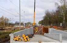 Budowa przejścia pod torami w Dąbrowie Górniczej Strzemieszycach, w tle maszyny, fot. Katarzyna Głowacka