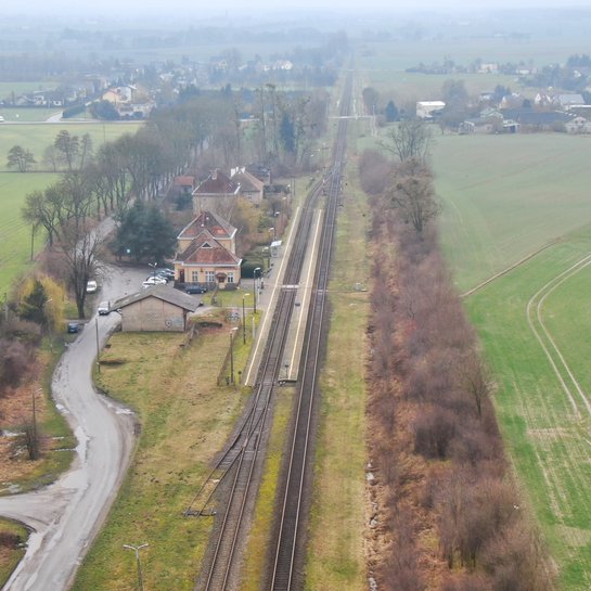 Widok z góry na stację Serock. fot. Szymon Danielek PLK