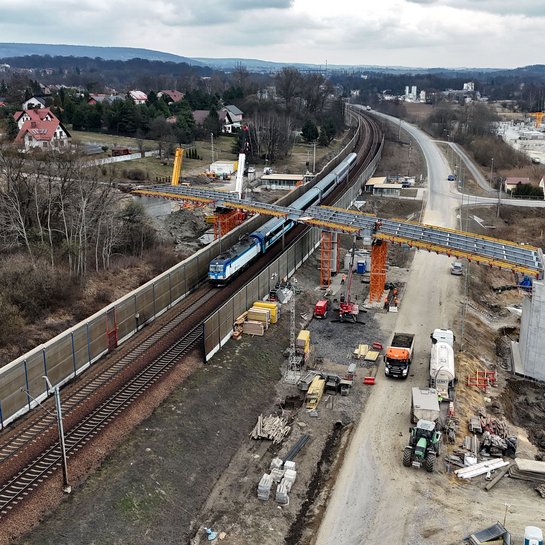 Budowa wiaduktu w Woli Filipowskiej, widok z lotu ptaka, fot. Piotr Hamarnik (1)