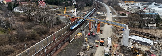 Budowa wiaduktu w Woli Filipowskiej, widok z lotu ptaka, fot. Piotr Hamarnik (1)