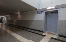 Wejście do windy w przejściu podziemnym na stacji Ostróda. fot. Łukasz Brylowski PLK