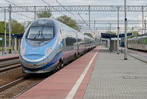 Popendolino na stacji. Autor: PLK