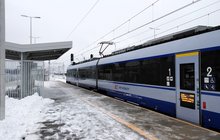 Przystanek Białystok Zielone Wzgórza - pociąg odjeżdża z nowego peronu, fot Tomasz Łotowski PKP Polskie Linie Kolejowe SA