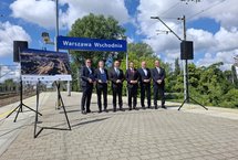 Minister Infrastruktury, Prezydent i wice Prezydent Warszawy, Prezes PLK SA i przedstawiciele wykonawcy z umową na modernizację stacji Warszawa Wsch, PLK