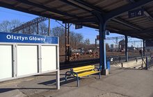 Peron stacji Olsztyn Główny. Roboty w torach. Pracownicy i maszyny, fot. Martyn Janduła, zdjęcie nr 8
