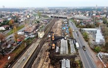 Maszyny przygotowują teren pod budowę torów na odcinku Warszawa-Otwock, fot. P. Mieszkowski (3)