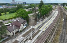 Widok z góry na perony na stacji Raciąż. fot. Paweł Mieszkowski