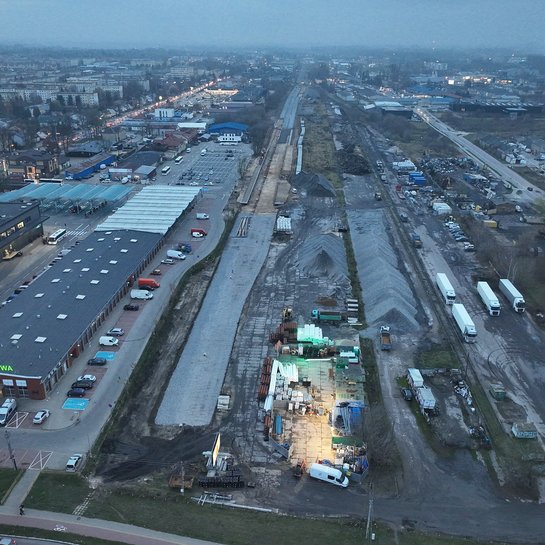 Łomża - budowa stacji Łomża - budowa stacji, widok z drona, fot. Paweł Mieszkowski PKP Polskie Linie Kolejowe SA