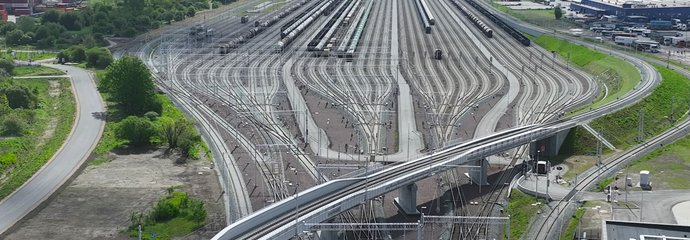 Wiadukt kolejowy na terenie stacji Gdynia Port Wiadukt kolejowy na terenie stacji Gdynia Port. Fot. Damian Strzemkowski PLK