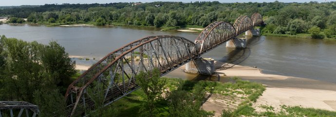Most nad Wisłą w Górze Kalwarii, widok z drona, Autor. Łukasz Bryłowski