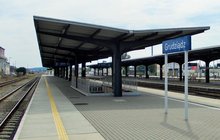 Grudziądz, zdjęcie przedstawia peron nr 1 na stacji Grudziądz. Fot. Mateusz Luptowski, PLK, 5.03.2021 r.