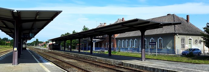 Perony na stacji w Złocieńcu, fot. Bartosz Pietrzykowski