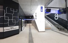 Schody ruchome i tradycyjne z przejścia podzimenego na peron nr 8 na stacji Warszawa Zachodnia, fot. Łukasz Bryłowski PLK SA