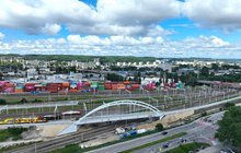 Widok z góry na nowy wiadukt kolejowy na stacji Gdynia Port, fot. Tomasz Kuźma, PLK SA 2